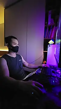 OnlyHand9x online show from April 14, 4:17 pm