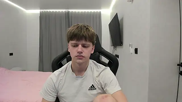 bonekoambalabu online show from April 12, 7:15 pm