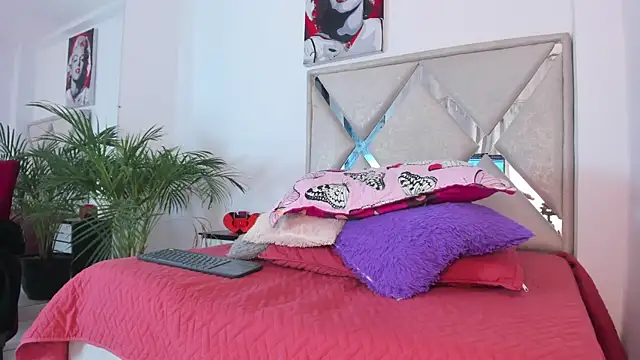 Liam saint online show from March 17, 12:18 pm