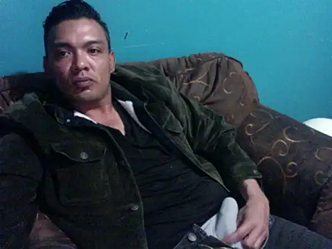 latinomoreno95 online show from April 8, 1:50 am