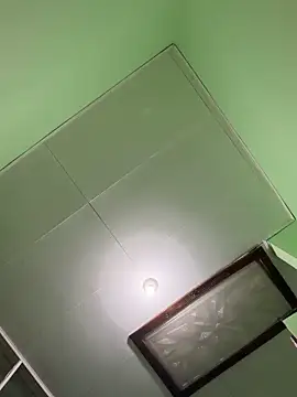 creampie2u online show from March 27, 6:39 am