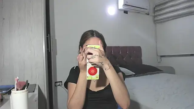 Sweet-and-naughty online show from January 18, 11:07 pm