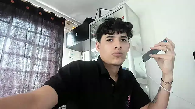 MaxStar26 online show from January 14, 2:55 pm