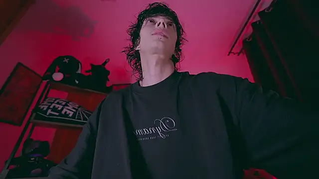 Olliver   y online show from January 9, 2:50 am