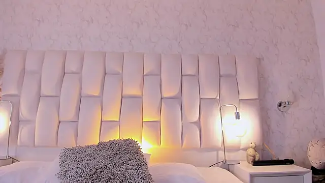 MassimoCo  online show from February 28, 11:37 pm