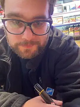 Dominic2295 online show from February 11, 5:34 am