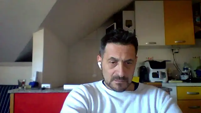 colosone online show from April 8, 10:58 am