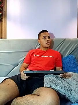 studentdeivy  online show from January 10, 10:41 am