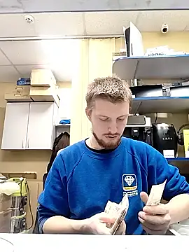 yurii magic online show from February 1, 8:35 am