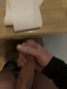 Nutsohard online show from February 5, 6:37 pm