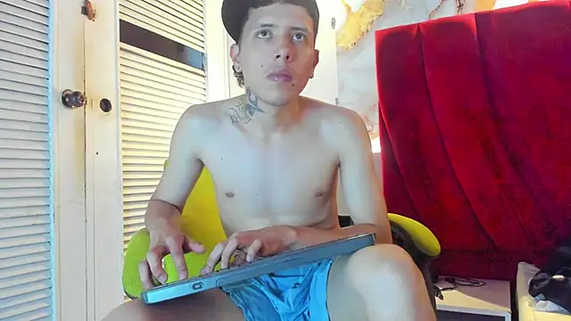 ESTEBAN 2102 online show from January 10, 9:41 pm