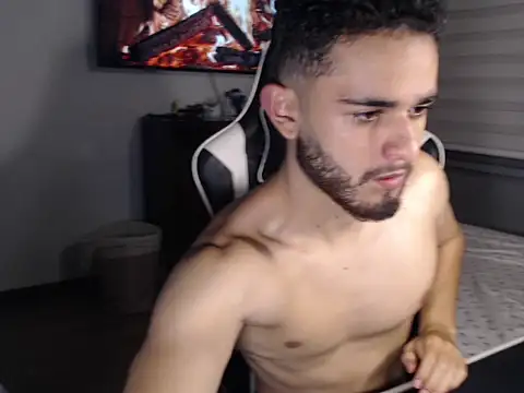 Massimo jiovano online show from January 13, 3:11 am