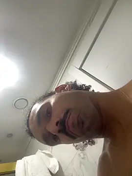 Gustavo17model online show from March 4, 8:16 pm