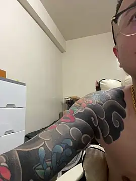 barry02082147 online show from December 19, 1:19 pm