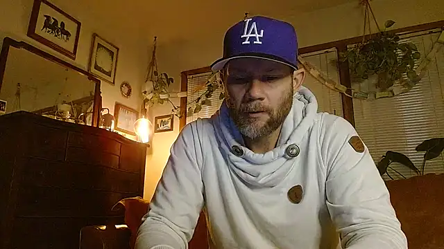 marcus graves 13 online show from January 13, 2:16 am