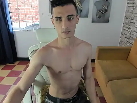 felipe colinss online show from February 21, 12:17 pm