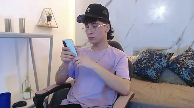 XanderGrey8 online show from April 12, 7:59 pm