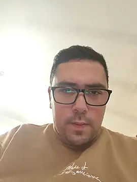 Vieirapauduro69 online show from March 4, 2:35 pm