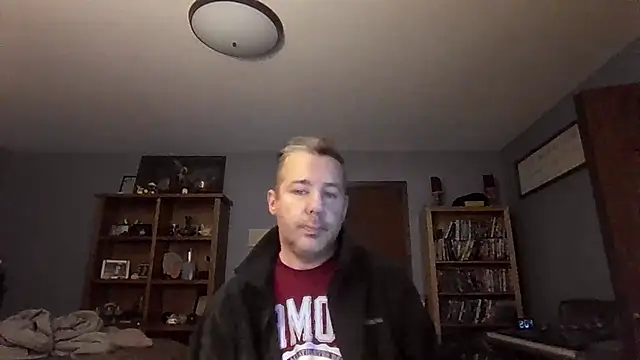 chrisw8140 online show from February 18, 2:04 pm