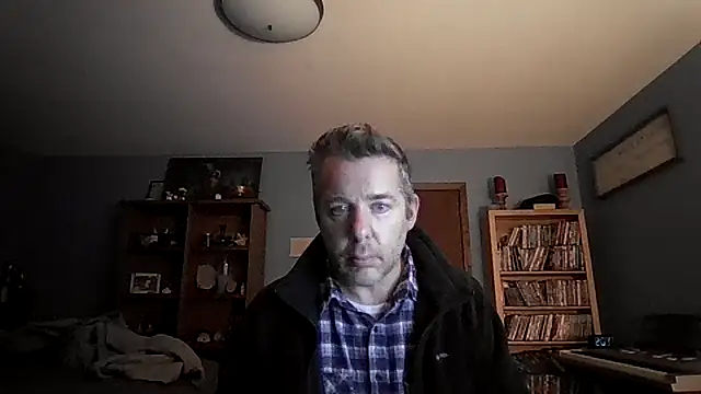 chrisw8140 online show from February 1, 2:10 am