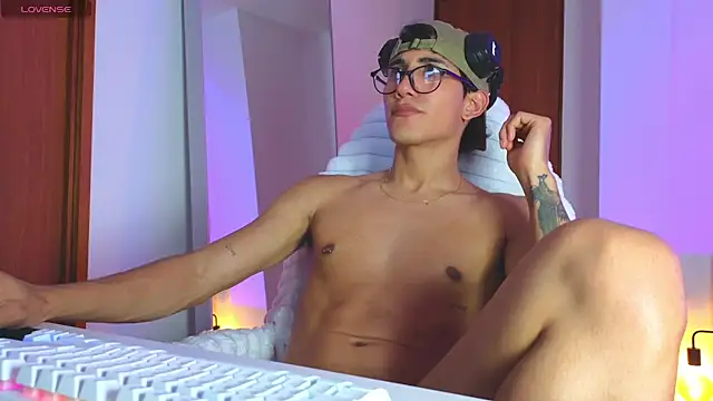 emilio rivs online show from January 17, 3:42 am