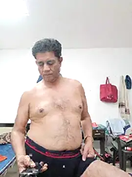 Aafreen999 online show from February 5, 2:24 pm