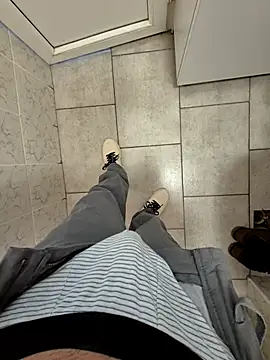 vali23 online show from February 21, 11:22 am