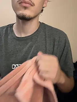 secretpeter online show from April 22, 9:19 pm