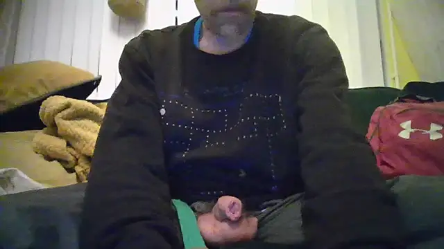 Snapshot of chiichii23 chatting on March 6, 11:20 pm chiichii23 online show from March 6, 11:20 pm