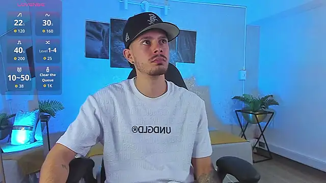 Nils saintt online show from March 3, 3:03 am