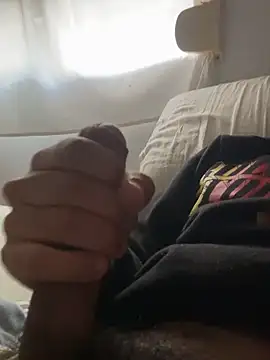 CubanHotMilk21 online show from March 21, 9:03 am