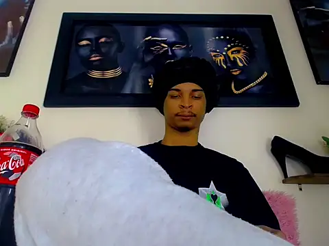 Tatoo Noah online show from April 22, 9:19 pm