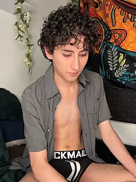 noynxz online show from February 25, 4:24 am