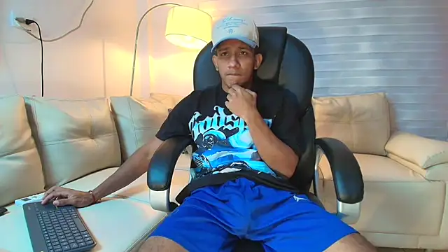 ricky spensar23cm  online show from April 10, 1:56 am