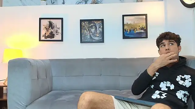 PRETTY COCK1 online show from February 17, 7:18 am