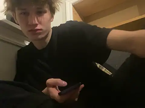 yourwhiteboy1 online show from February 4, 3:56 am