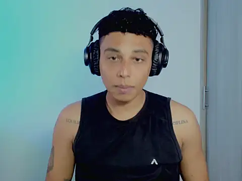 nilo2021 online show from May 13, 8:17 pm