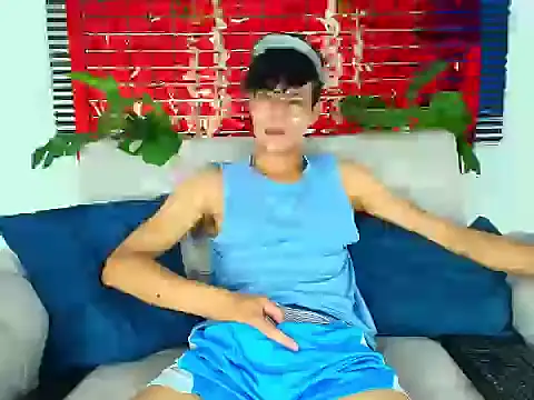 ThiiagoSaeenz online show from February 20, 3:14 pm