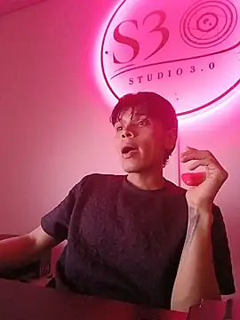 Alejandroo Montenegro online show from April 18, 10:42 pm