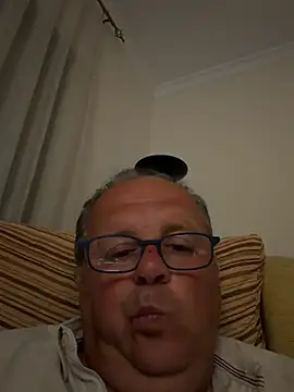 YachtCaptain10 online show from May 10, 10:00 pm