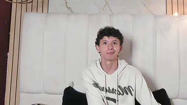 David Roy  online show from February 21, 12:39 pm