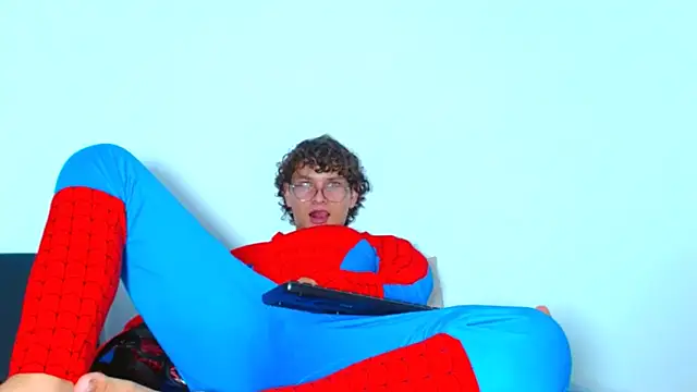 arielnoir6958 online show from April 4, 11:57 pm