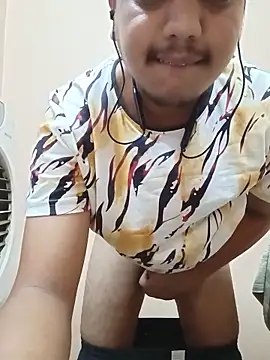 chocolatesboy143 online show from June 8, 4:52 pm