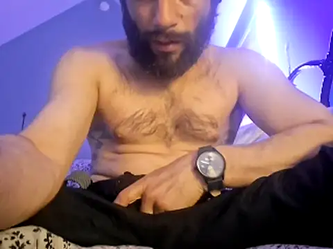 TrndSettr online show from March 4, 6:20 am