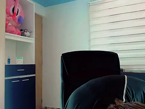 duvisex19 online show from March 28, 2:12 am