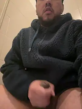 latinocalientehot online show from March 18, 10:35 pm