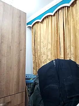 Apolo Men online show from February 13, 4:19 am