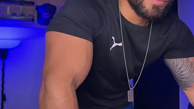 SamDornan51 online show from April 16, 2:11 am