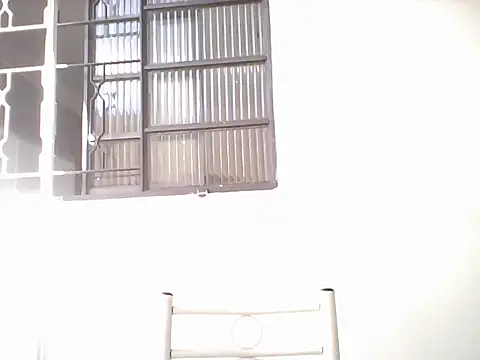 Cris Latrel online show from March 8, 6:45 pm