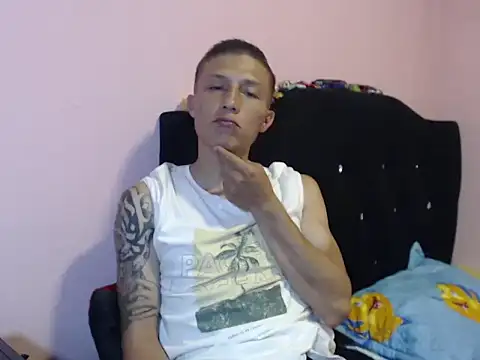 Cronos Hot 8 online show from February 25, 7:04 pm